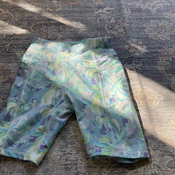 medium girls freefly shorts - Picture 4 of 13